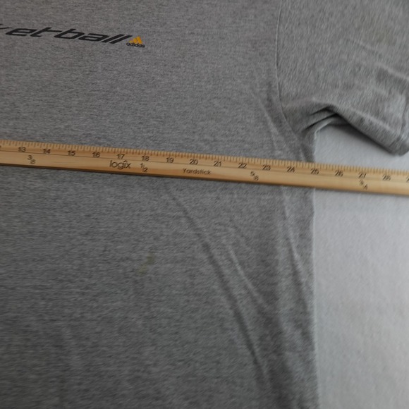 Adidas Shirt Mens XL Gray Basketball Logo Graphic Y2K 00s Flaws - Picture 8 of 14